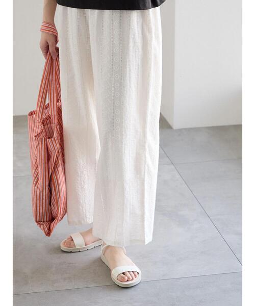 Samansa Mos2 blue（サマンサモスモスブルー）の「【Made in India】シフリーパンツ（その他パンツ・レディース・ブラック/オフホワイト/サックスブルー・F）」の4枚目の写真