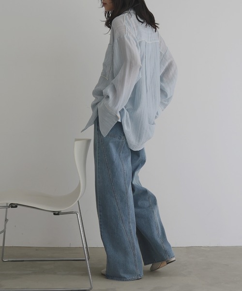 hellam（へラム）の「配色パイピング オーバーサイズシアーシャツ（シャツ/ブラウス・レディース・ブラック/ブラウン/イエロー/ブルー/アイボリー・FREE）」の19枚目の写真