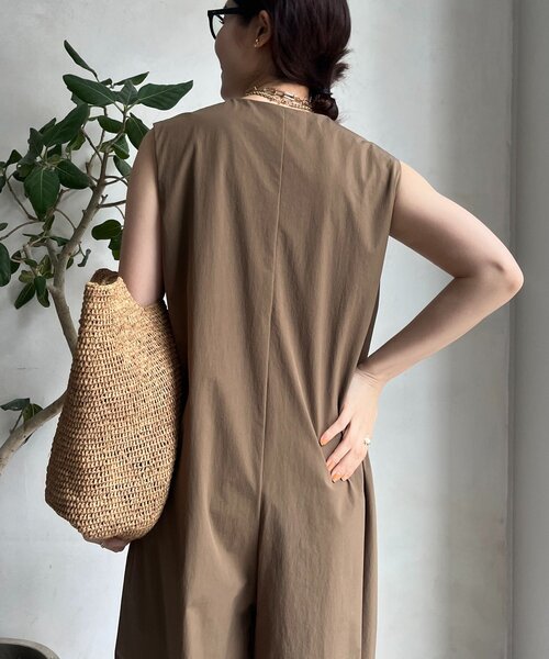 DouDou（ドゥドゥ）の「接触冷感オールインワン（つなぎ/オールインワン・レディース・ブラック/ベージュ・FREE）」の16枚目の写真