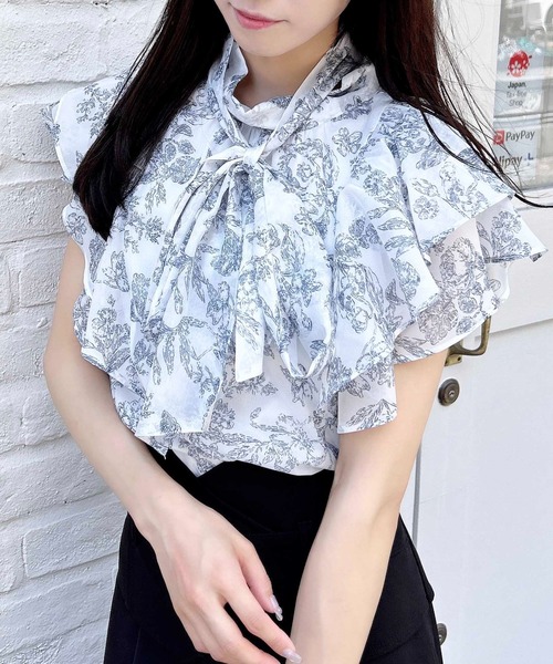 INGNI（イング）の「花柄フリル2Wayボウタイノースリブラウス（シャツ