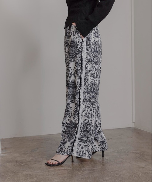 アラベスクプリント サイドラインパンツ Eimee Law│Eimee Law