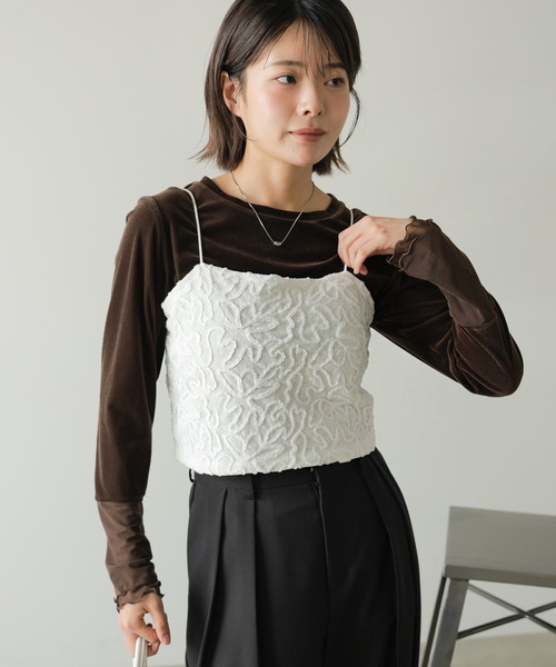 Bab(バブ)の「コード刺繍ベロアビスチェ(Tシャツ/カットソー・レディース・ベージュ/ブラック/オフホワイト・M)」の2枚目の写真
