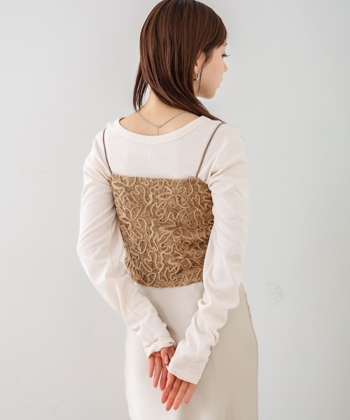 Bab(バブ)の「コード刺繍ベロアビスチェ(Tシャツ/カットソー・レディース・ベージュ/ブラック/オフホワイト・M)」の17枚目の写真