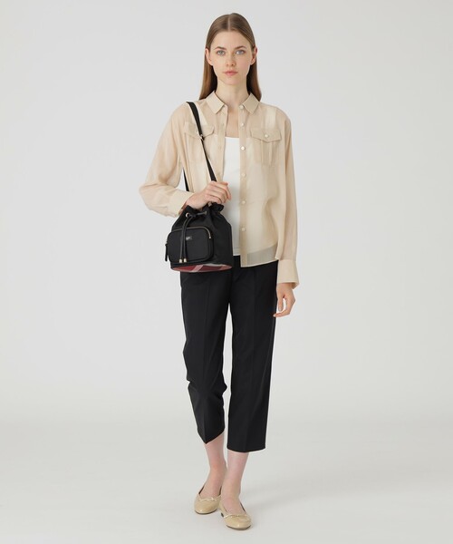 BLUE LABEL CRESTBRIDGE(ブルーレーベルクレストブリッジ)の「パーシャルナイロンミニコロン(ショルダーバッグ・レディース・ブラック/ダークネイビー・FREE)」の4枚目の写真