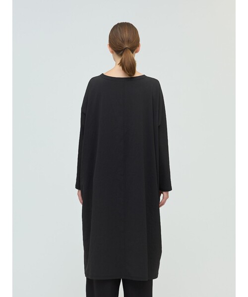 mizuiroind（ミズイロインド）の「mizuiro ind クルーネックロングワンピース（ワンピース・レディース・カーキ/ネイビー/ブラック・FREE）」の14枚目の写真