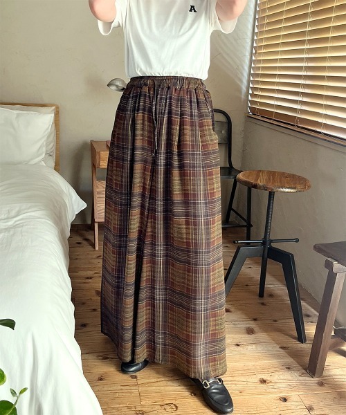 Rejoule(リジュール)の「シアーチェック柄 スーパーワイドパンツ(その他パンツ・レディース・ブラウン/ネイビー・M/S)」の5枚目の写真