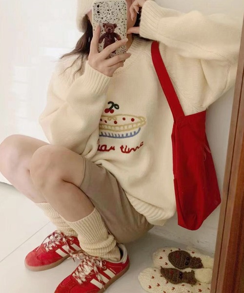 Lace Ladies(レースレディース)の「クルーネック 刺繍 オーバーサイズ ニット プルオーバー(ニット/セーター・レディース・グレー/グリーン/ブラック/アイボリー・FREE)」の16枚目の写真