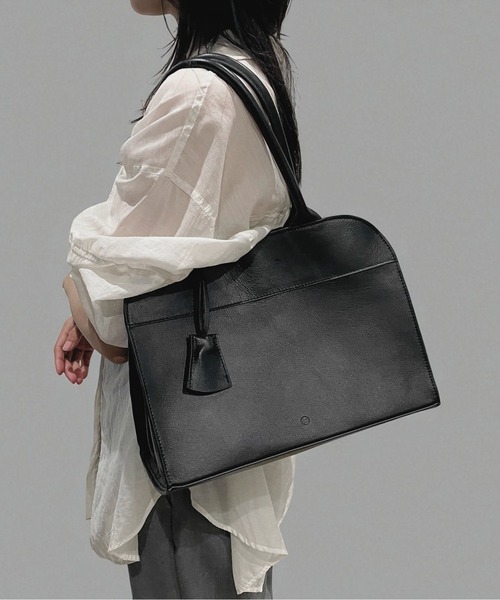 utta(ウッタ)の「【utta/ウッタ】ゴートレザーボストンBAG /山羊革 /本革(ボストンバッグ・レディース・ブラック・FREE)」の21枚目の写真