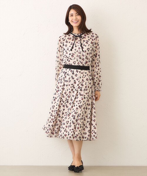 ⭐︎新品⭐︎ TO BE CHIC フレアスカート 花柄 ⭐︎新品⭐︎ TO BE CHIC フレアスカート 花柄