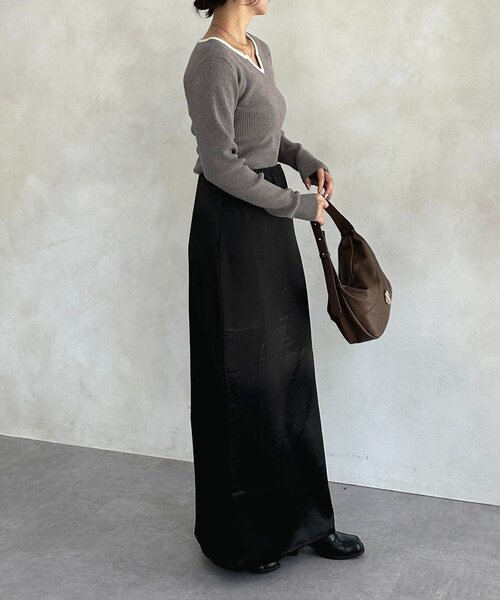 Thevon（ゼボン）の「サテンIラインスカート（スカート・レディース・ブラック/ベージュ・M/S）」の4枚目の写真