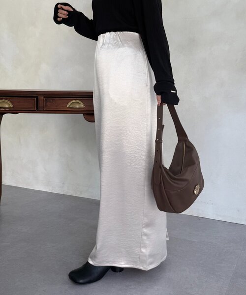 Thevon（ゼボン）の「サテンIラインスカート（スカート・レディース・ブラック/ベージュ・M/S）」の16枚目の写真