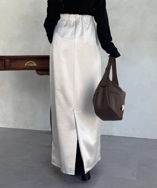 Thevon（ゼボン）の「サテンIラインスカート（スカート・レディース・ブラック/ベージュ・M/S）」の17枚目の写真