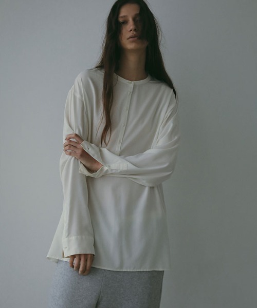 ETRE TOKYO（エトレトウキョウ）の「シアーヘンリーネックプルオーバー