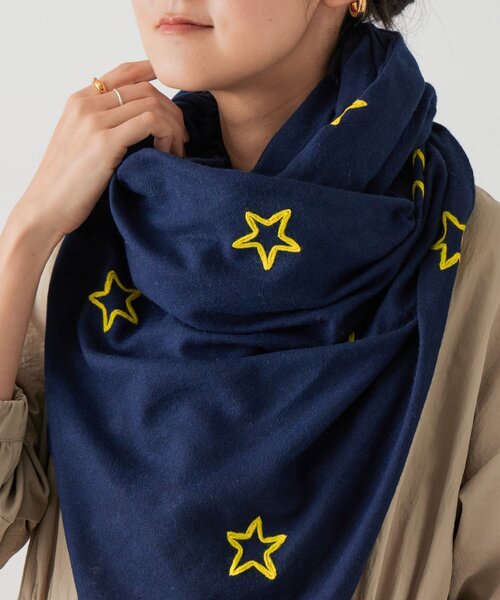 BEARDSLEY（ビアズリー）の「《CITRUS》星柄刺繍ストール（ストール/ショール・レディース・ネイビー・FREE）」の2枚目の写真