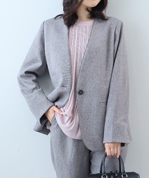 fleur by mint breeze（フルールバイミントブリーズ）の「【セットアップ・ウォッシャブル・アンチピリング】【L～5L 大きいサイズ】ウール調シャークパイピングノーカラージャケット（ノーカラージャケット・レディース）」