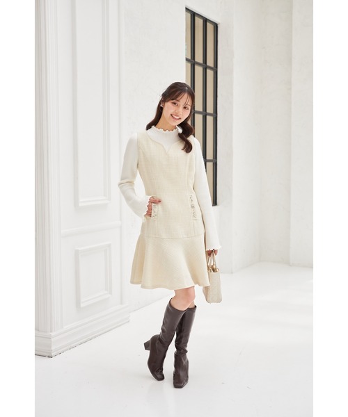 tocco closet（トッコ　クローゼット）の「ポケットビジュー付きツイードジャンパースカート（ジャンパースカート・レディース・アイボリー/ブラック・M）」の3枚目の写真