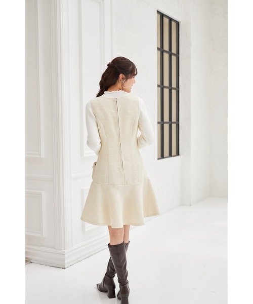 tocco closet（トッコ　クローゼット）の「ポケットビジュー付きツイードジャンパースカート（ジャンパースカート・レディース・アイボリー/ブラック・M）」の6枚目の写真