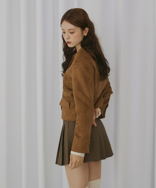 Olu.(オルドット)の「ベルベットスエードライクショートジャケット(ノーカラージャケット・レディース・ブラック/ブラウン・FREE)」の6枚目の写真