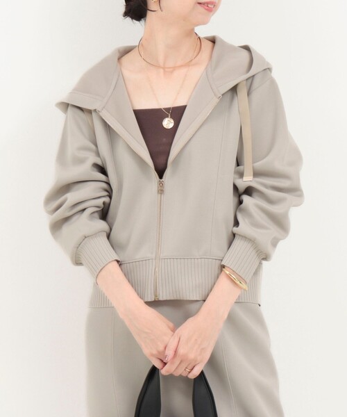 MICO COULIER（ミコクリエ）の「《セットアップ対応》軽量ボンディングパーカー（パーカー・レディース・ブラック/グレイッシュベージュ/ブラウン・38）」の20枚目の写真