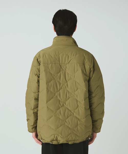 Snow Peak（スノーピーク）の「Snow Peak / Seamless Quilted Down Jacket シームレスキルティングダウンジャケット（ダウンジャケット/コート・メンズ・ブラック/オリーブ・S/M/L/1/XL）」の6枚目の写真