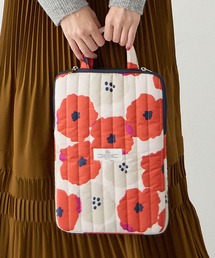 CROSSPLUS ONLINE（クロスプラスオンライン）の「Wpc.キルティングPCケース【Mサイズ・撥水】（PC・タブレットケース）」