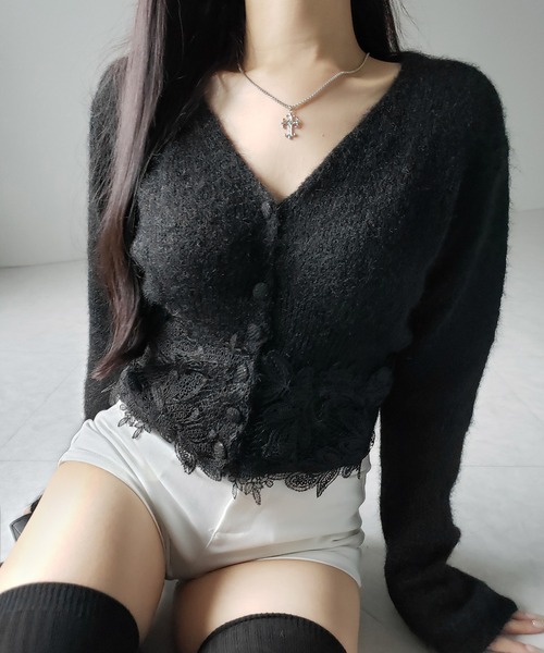 me+em select(ミームセレクト)の「レースドッキングモヘアライクニットカーディガン / Lace docking mohair-like knit cardigan(カーディガン/ボレロ・レディース・ブラック/グレー・FREE)」の1枚目の写真