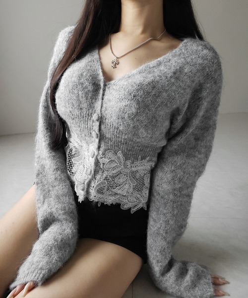 me+em select(ミームセレクト)の「レースドッキングモヘアライクニットカーディガン / Lace docking mohair-like knit cardigan(カーディガン/ボレロ・レディース・ブラック/グレー・FREE)」の4枚目の写真