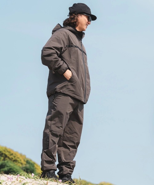 BILLABONG（ビラボン）の「BILLABONG メンズ 【A/DIV.】THERMO MESH セットアップジャケット 【2025年秋冬モデル】 @autumn /ビラボンセットアップ対応ロゴテープナイロンジップアップパーカー・フーディー（パーカー・メンズ・ブラック系その他/ブラック・LARGE/X-LARGE/MEDIUM）」の10枚目の写真