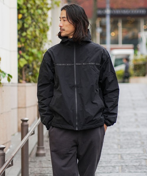 BILLABONG（ビラボン）の「BILLABONG メンズ 【A/DIV.】THERMO MESH セットアップジャケット 【2025年秋冬モデル】 @autumn /ビラボンセットアップ対応ロゴテープナイロンジップアップパーカー・フーディー（パーカー・メンズ・ブラック系その他/ブラック・LARGE/X-LARGE/MEDIUM）」の14枚目の写真