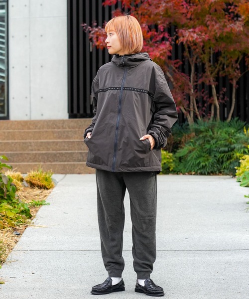 BILLABONG（ビラボン）の「BILLABONG メンズ 【A/DIV.】THERMO MESH セットアップジャケット 【2025年秋冬モデル】 @autumn /ビラボンセットアップ対応ロゴテープナイロンジップアップパーカー・フーディー（パーカー・メンズ・ブラック系その他/ブラック・LARGE/X-LARGE/MEDIUM）」の21枚目の写真
