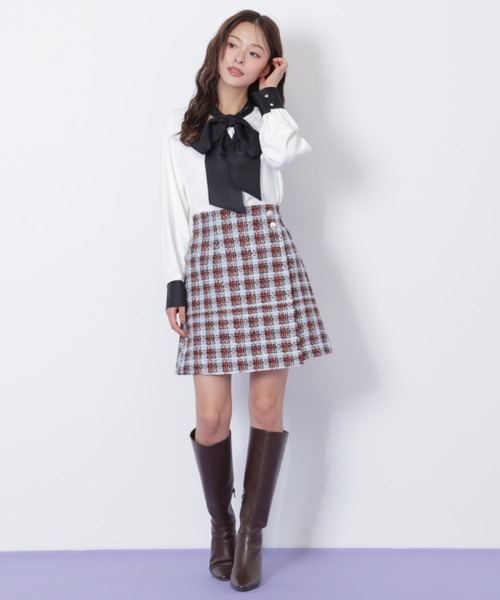 JILL by JILL STUART（ジルバイジルスチュアート）の「◇ツィードチェックビジュー釦ミニスカート（スカート・レディース・ブルー系その他/ピンク系その他/ブラック系その他・MEDIUM/SMALL）」の17枚目の写真