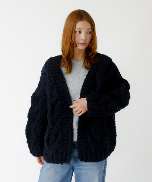 Rouge vif la cle（ルージュヴィフラクレ）の「【IRONING / アイロニング】ケーブルニットカーディガン/cable rough cd/ニット/カーディガン/羽織り【WEB限定】（ニット/セーター・レディース・ダークネイビー/オフホワイト・フリー）」の22枚目の写真