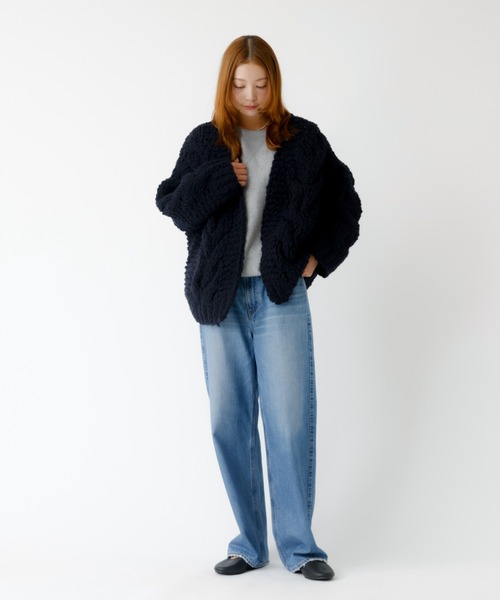 Rouge vif la cle（ルージュヴィフラクレ）の「【IRONING / アイロニング】ケーブルニットカーディガン/cable rough cd/ニット/カーディガン/羽織り【WEB限定】（ニット/セーター・レディース・ダークネイビー/オフホワイト・フリー）」の6枚目の写真