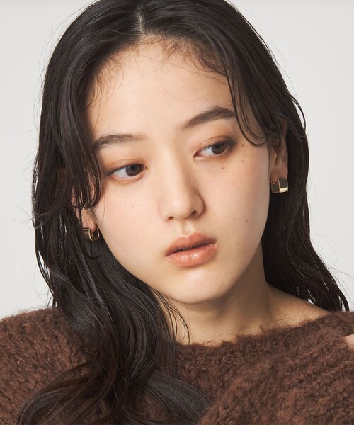 green label relaxing（グリーンレーベルリラクシング）の「【WEB限定】スクエアクリップ フープピアス（ピアス（両耳用）・レディース・シルバー/ゴールド・FREE）」の10枚目の写真