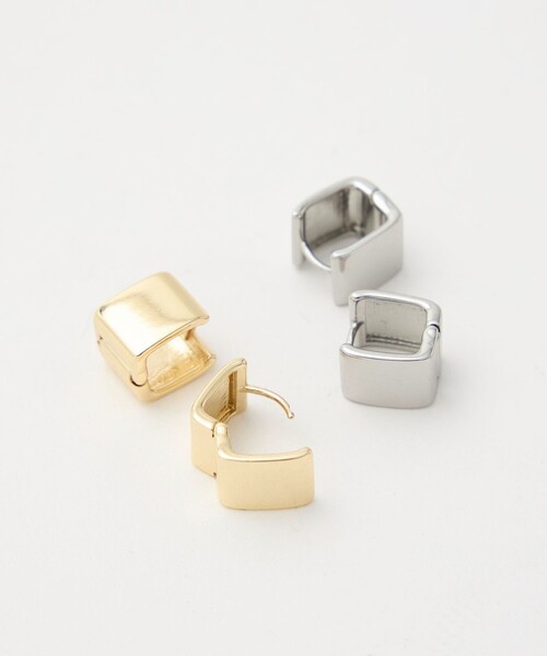 green label relaxing（グリーンレーベルリラクシング）の「【WEB限定】スクエアクリップ フープピアス（ピアス（両耳用）・レディース・シルバー/ゴールド・FREE）」の3枚目の写真