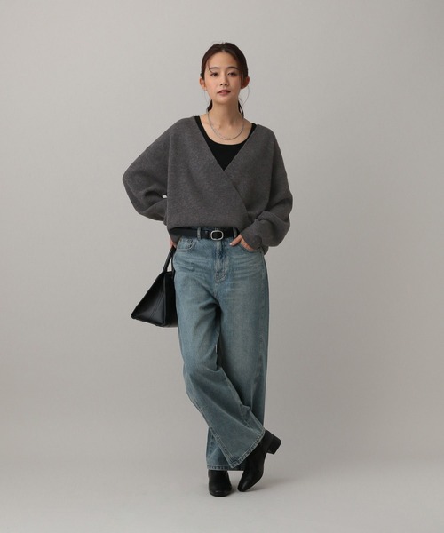 GLOBAL WORK（グローバルワーク）の「MATINEE LINE/ウール混カシュクールVネックプルオーバー/611154（ニット/セーター・レディース・ブラウン/チャコール/グレイッシュベージュ・MEDIUM/LARGE）」の17枚目の写真