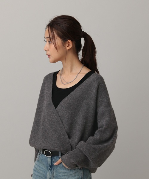 GLOBAL WORK（グローバルワーク）の「MATINEE LINE/ウール混カシュクールVネックプルオーバー/611154（ニット/セーター・レディース・ブラウン/チャコール/グレイッシュベージュ・MEDIUM/LARGE）」の20枚目の写真