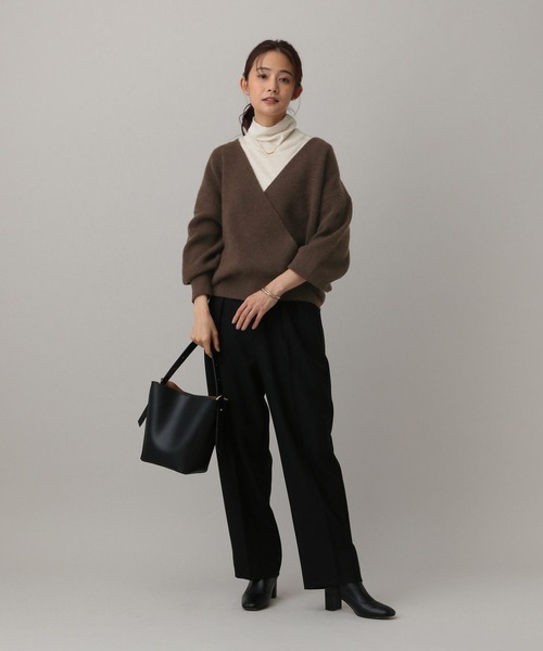 GLOBAL WORK（グローバルワーク）の「MATINEE LINE/ウール混カシュクールVネックプルオーバー/611154（ニット/セーター・レディース・ブラウン/チャコール/グレイッシュベージュ・MEDIUM/LARGE）」の4枚目の写真