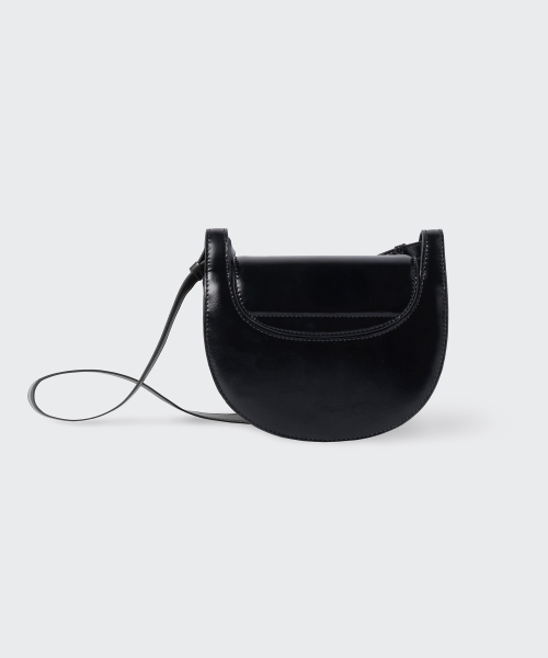 MUSINSA STANDARD WOMAN（ムシンサスタンダードウーマン）の「ウィメンズハーフムーンクロスバッグ[ブラック]（メッセンジャーバッグ・レディース・その他・FREE）」の4枚目の写真