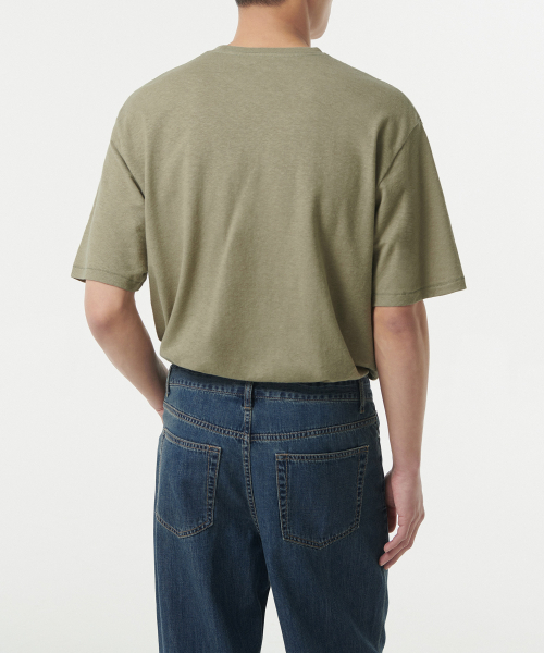 MUSINSA STANDARD（ムシンサスタンダード）の「リネンブレンドリラックスクルーネックTシャツ[セージ]（Tシャツ/カットソー・メンズ・その他・LARGE/MEDIUM/SMALL/X-LARGE/XX-LARGE）」の3枚目の写真