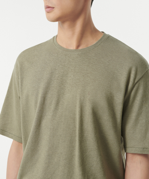 MUSINSA STANDARD（ムシンサスタンダード）の「リネンブレンドリラックスクルーネックTシャツ[セージ]（Tシャツ/カットソー・メンズ・その他・LARGE/MEDIUM/SMALL/X-LARGE/XX-LARGE）」の4枚目の写真