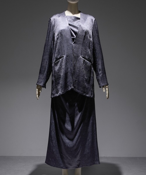 Callarus（カラルス）の「アシメドレープクラッシュサテンキャミワンピースアンサンブルドレス〔Callarus〕（ドレス・レディース・ブラック/グレー/ベージュ・M/L）」の6枚目の写真