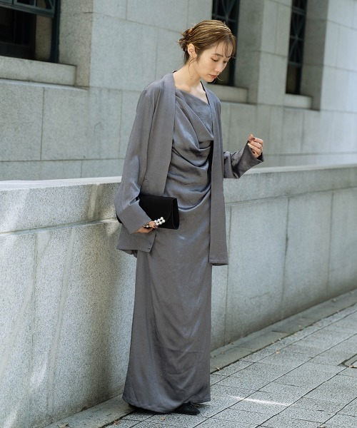 Callarus（カラルス）の「アシメドレープクラッシュサテンキャミワンピースアンサンブルドレス〔Callarus〕（ドレス・レディース・ブラック/グレー/ベージュ・M/L）」の16枚目の写真