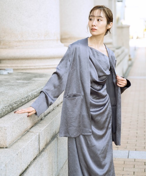 Callarus（カラルス）の「アシメドレープクラッシュサテンキャミワンピースアンサンブルドレス〔Callarus〕（ドレス・レディース・ブラック/グレー/ベージュ・M/L）」の19枚目の写真