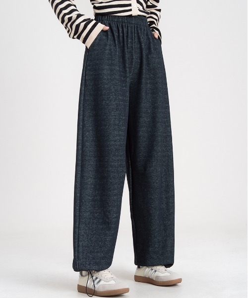REBALANCE(リバランス)の「デニム生地ドレープパンツ(デニムパンツ・レディース・B/A/D/C・LARGE/MEDIUM)」の17枚目の写真