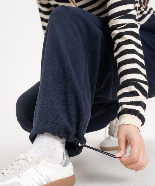 REBALANCE(リバランス)の「デニム生地ドレープパンツ(デニムパンツ・レディース・B/A/D/C・LARGE/MEDIUM)」の11枚目の写真