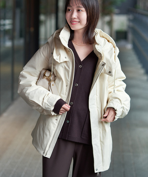 フェザーライト撥水モンスターダウン（ダウンジャケット/コート