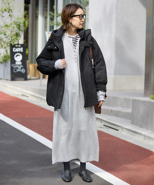 フェザーライト撥水モンスターダウン（ダウンジャケット/コート