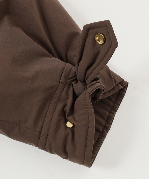 SLOBE IENA（スローブイエナ）の「フェザーライト撥水モンスターダウン（ダウンジャケット/コート・レディース・ブラック/アイボリー/ブラウン・36/38）」の15枚目の写真