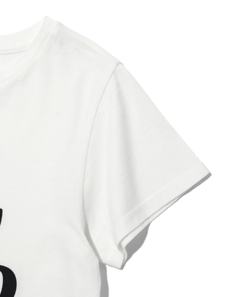 YOUHEE（ユヒ）の「NOT A KID GRAPHIC T-SHIRT WHITE（Tシャツ/カットソー・レディース・その他・FREE）」の4枚目の写真